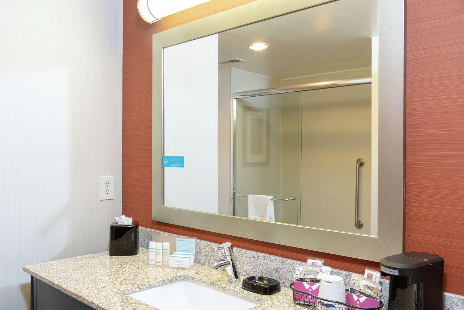 Hampton Inn Akronsouth — 1