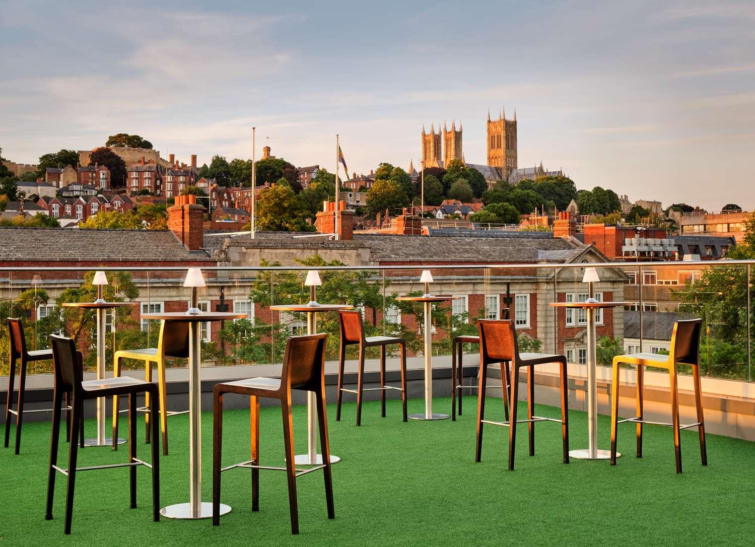 Doubletree By Hilton Lincoln — 1