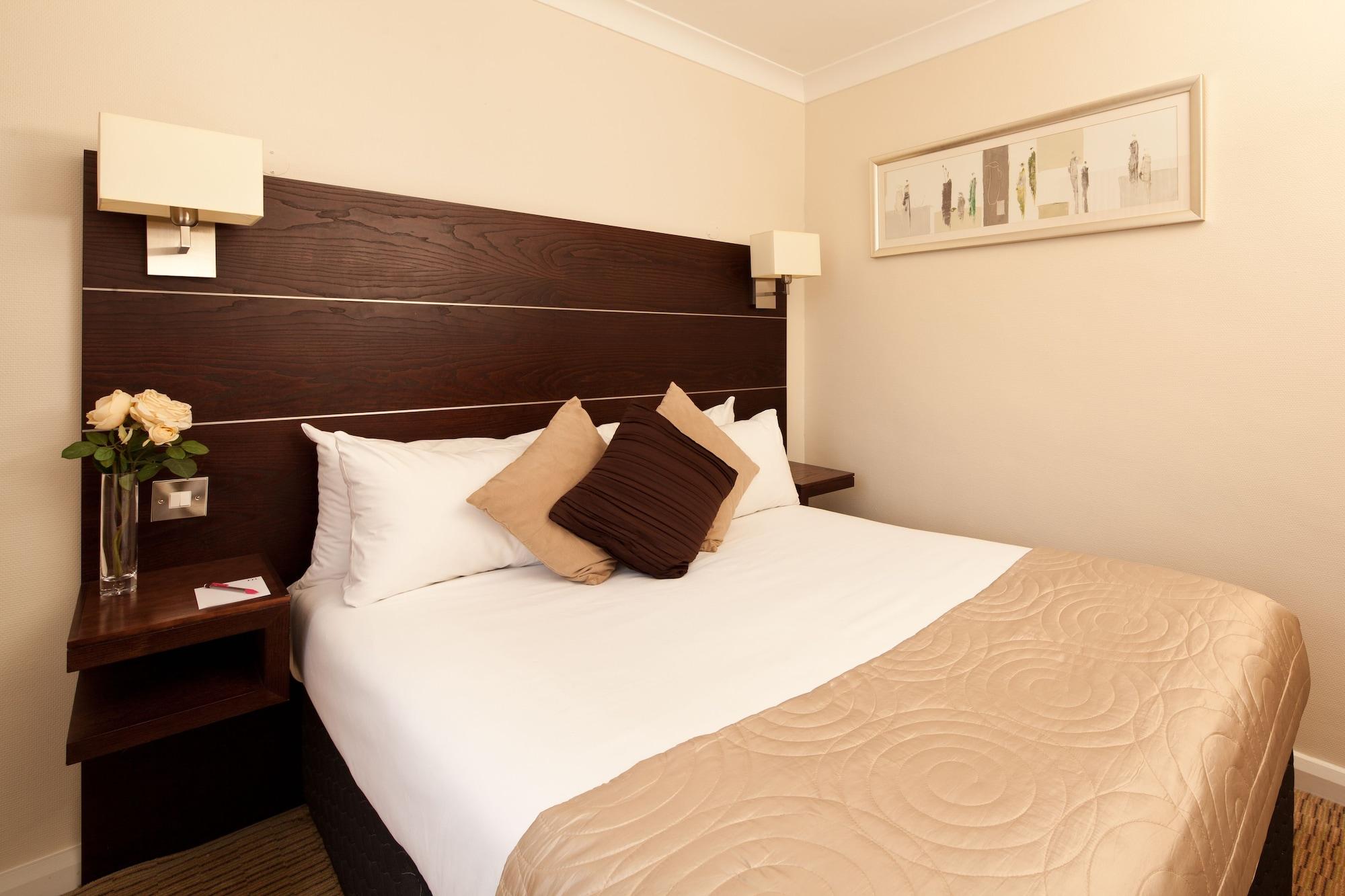 Mercure Bradford Bankfield Hotel — 8
