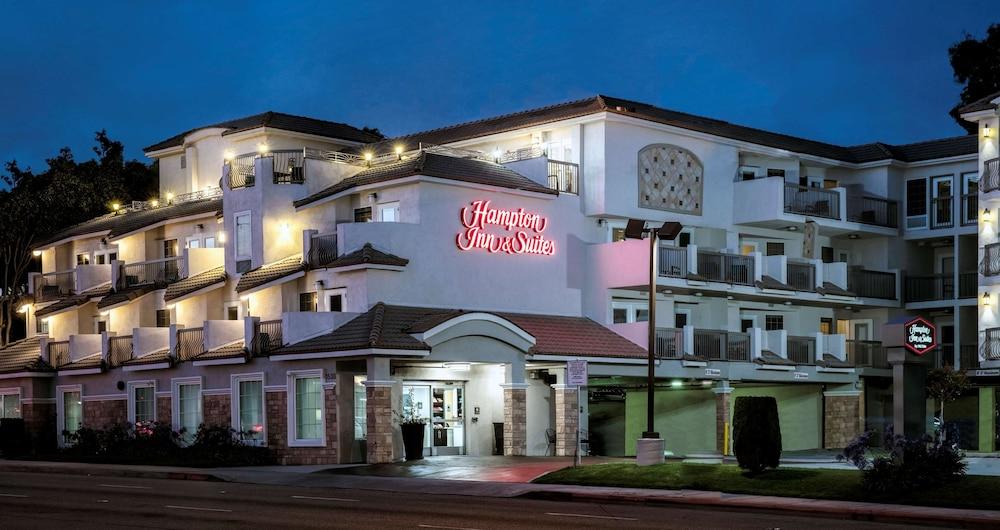 Hampton Inn and Suites Hermosa Beach — 6