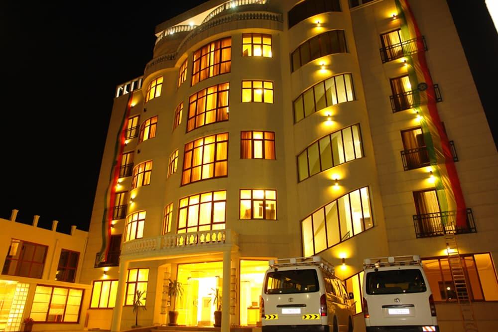 Tizeze Hotel — 1
