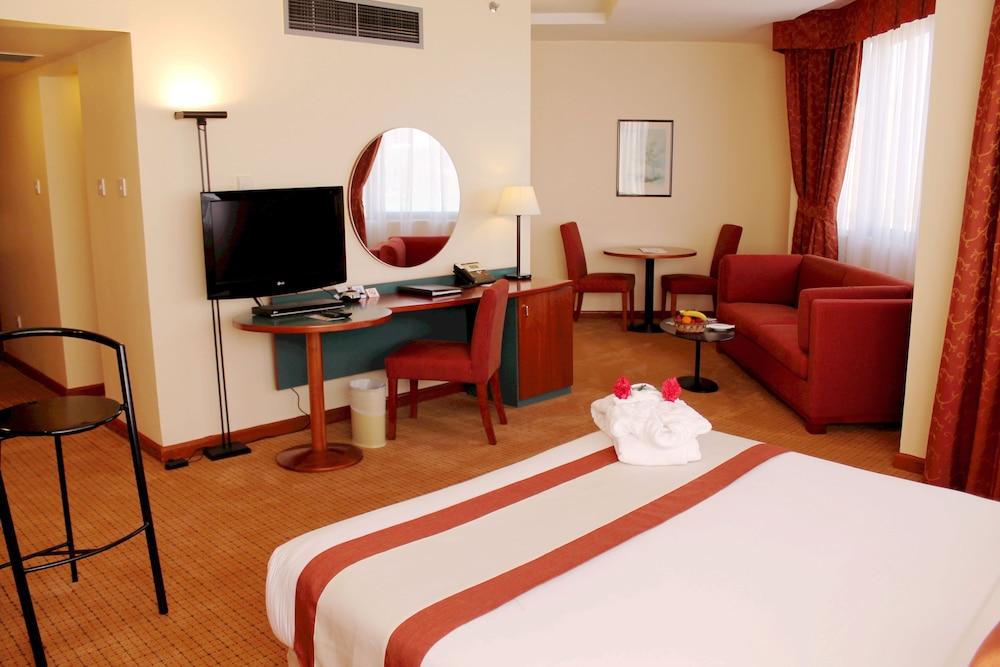 Al Diar Dana Hotel — 9