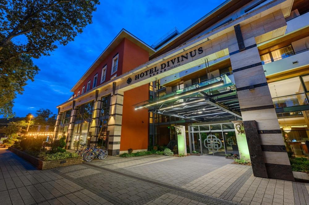 DIVINUS HOTEL — 6