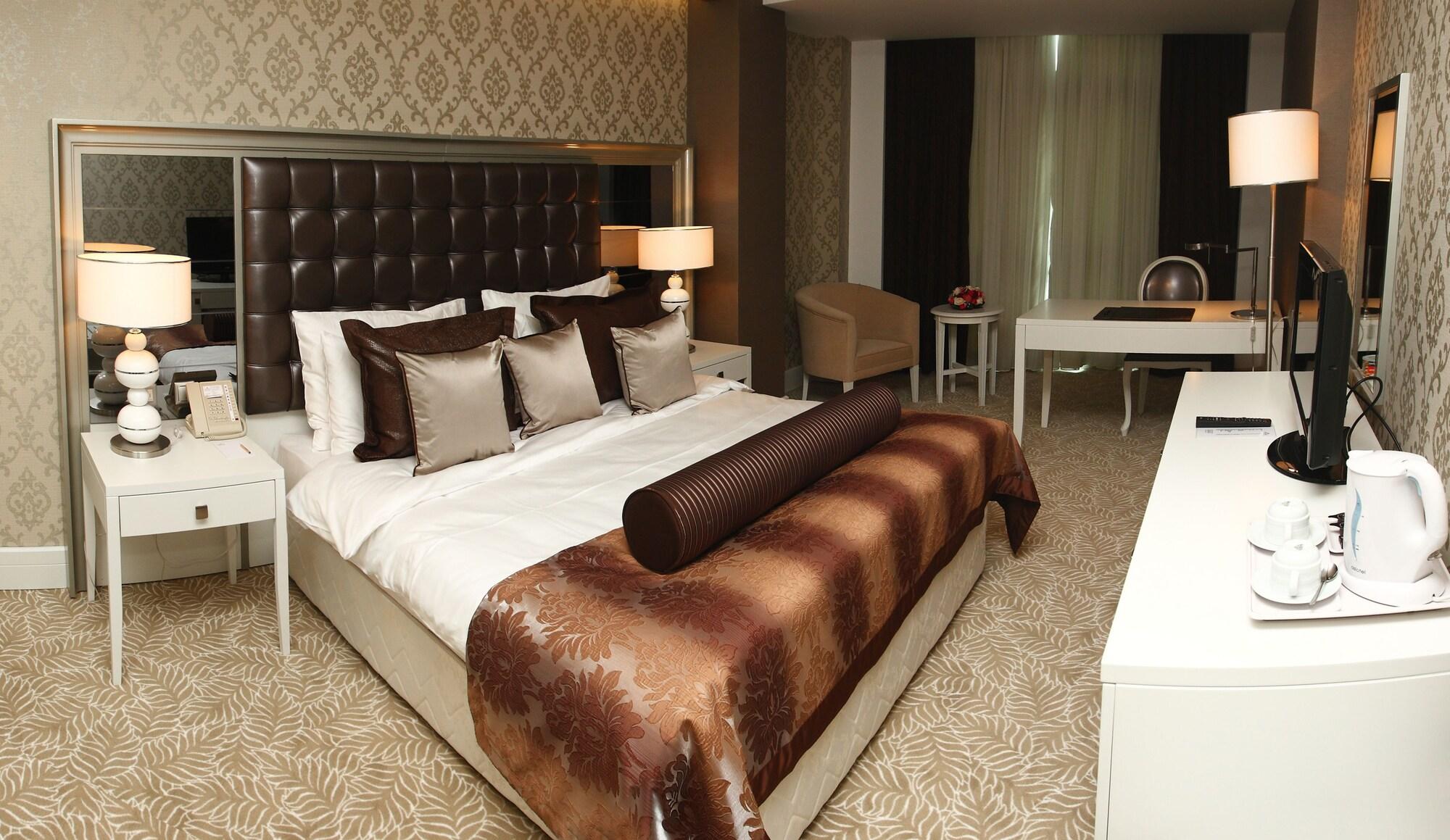 Qafqaz City Hotel — 8