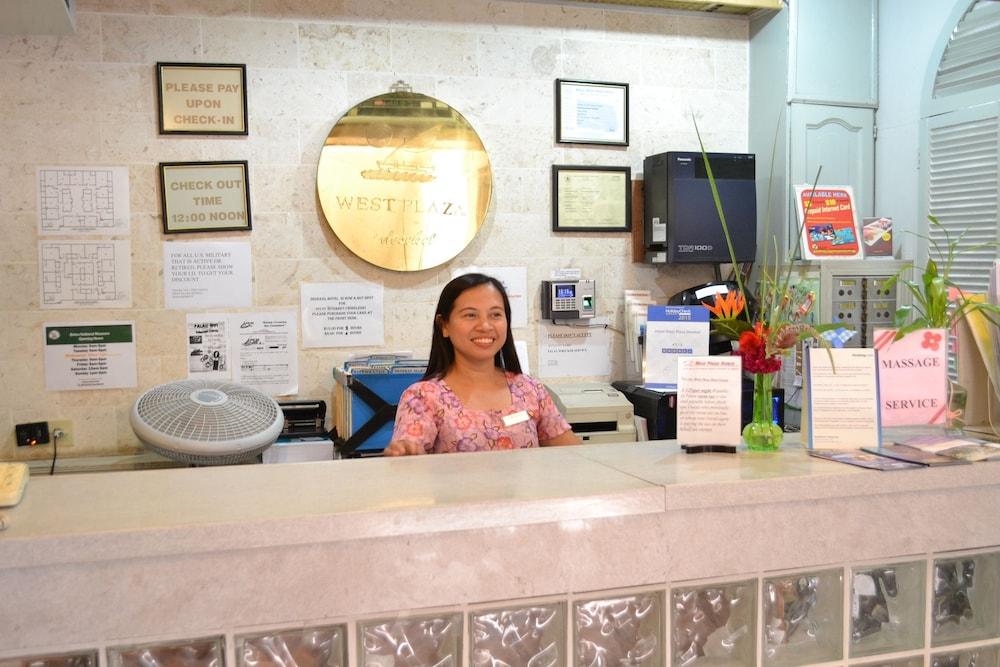 West Plaza Hotel Desekel — 7
