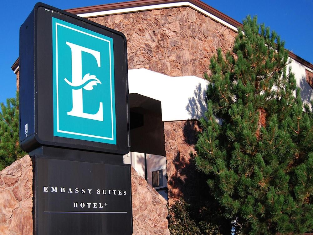 EMBASSY SUITES FLAGSTAFF — 2