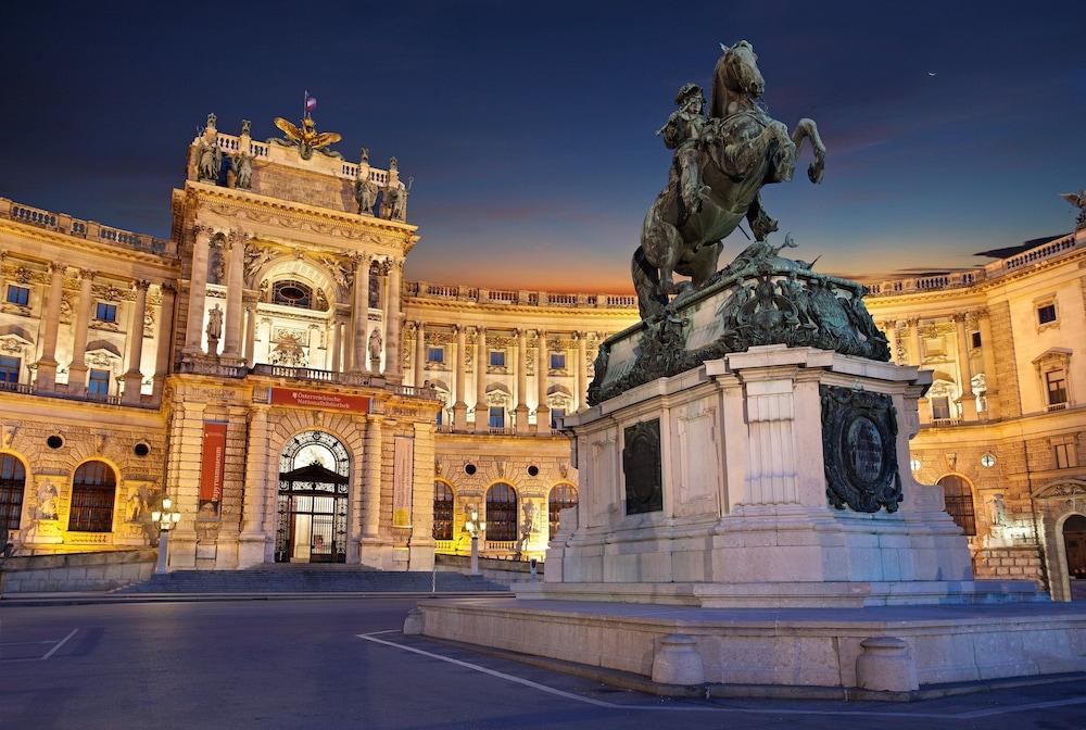 INTERCONTINENTAL WIEN 2354 — 1