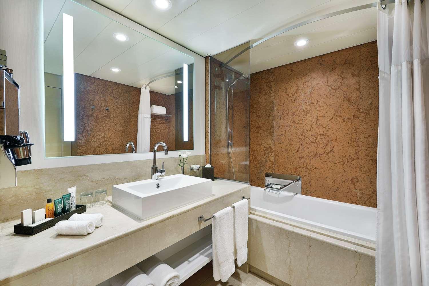 Transcorp Hilton Abuja 140814 — 5