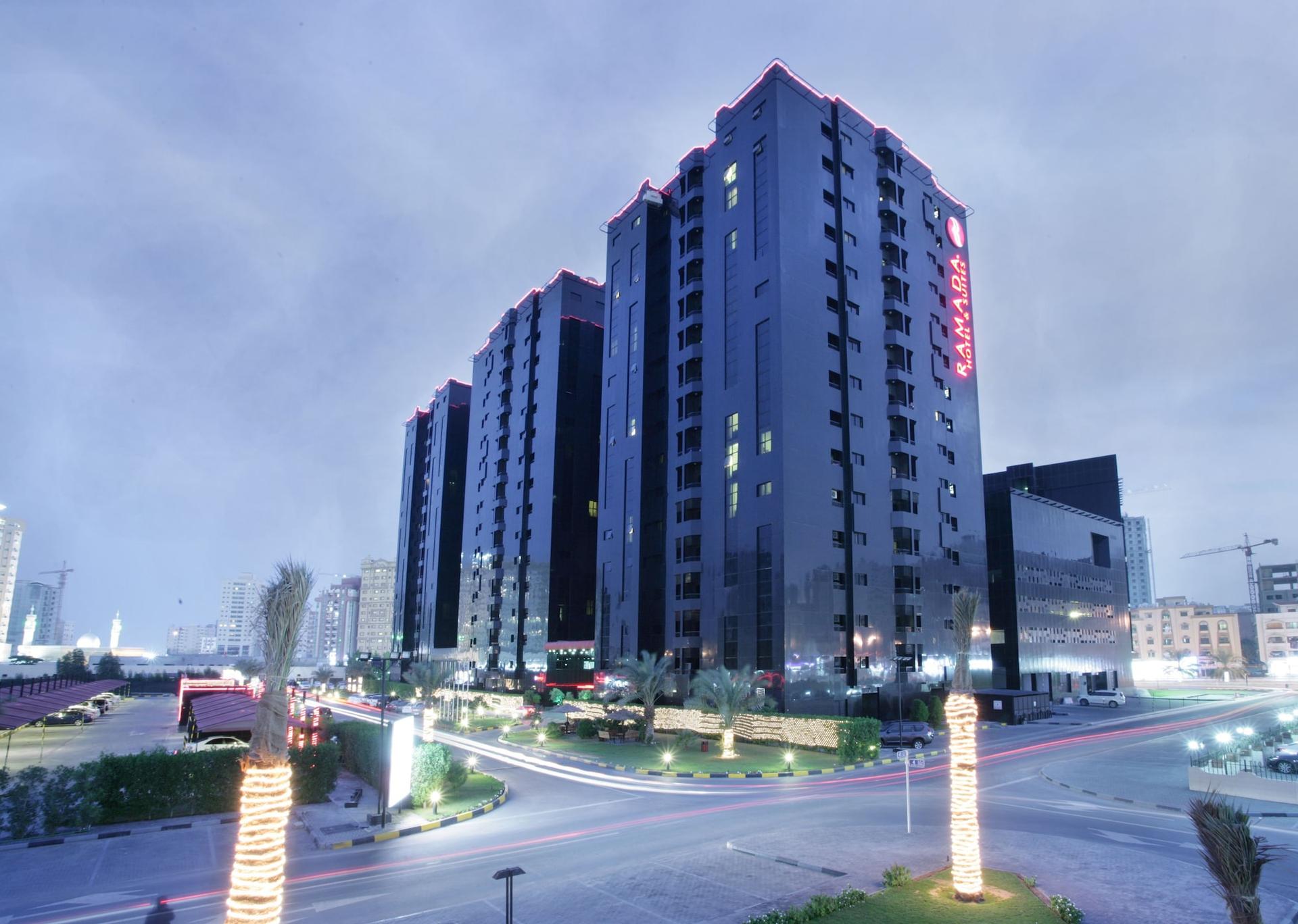 Ramada Hotel and Suites By Wyndham Ajman — 4