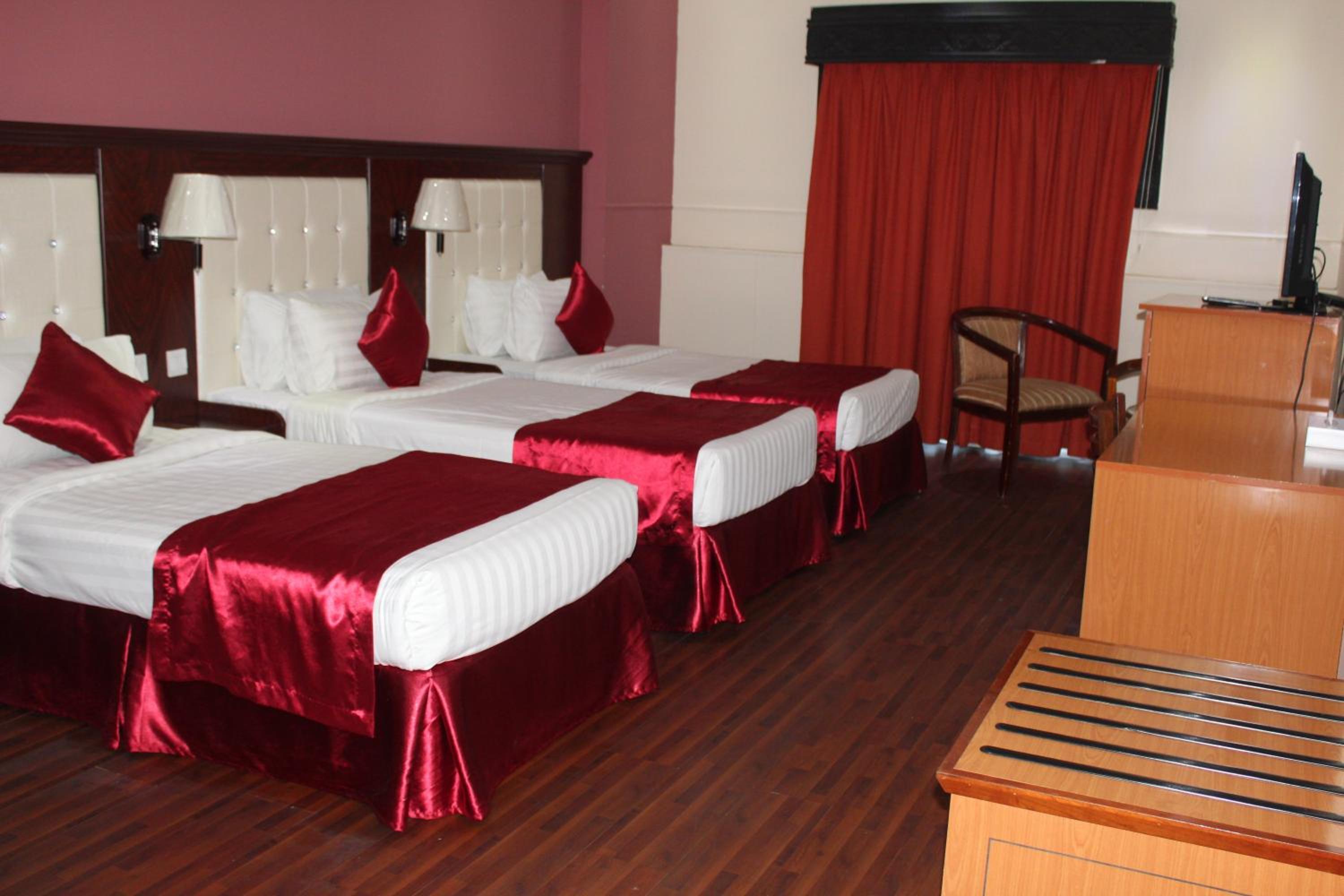 Grand Nova Hotel — 10