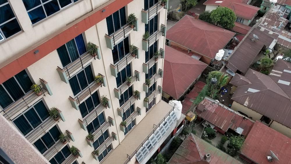 Sarem International Hotel — 1