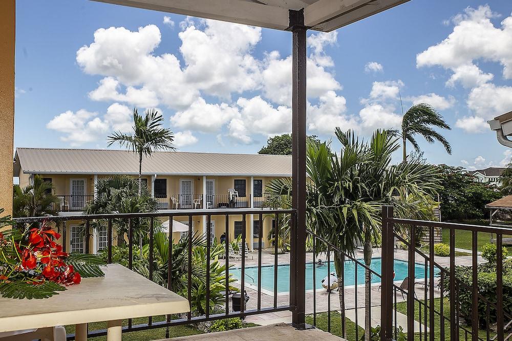 Orange Hill Beach Inn — 2