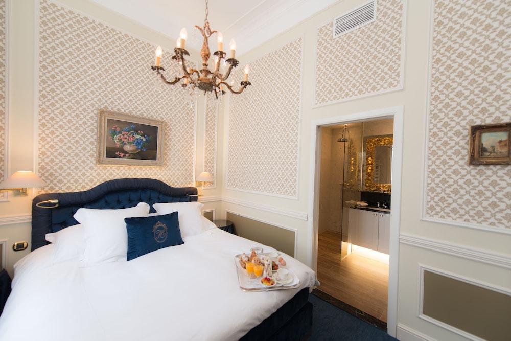 HOTEL HERITAGE — 8