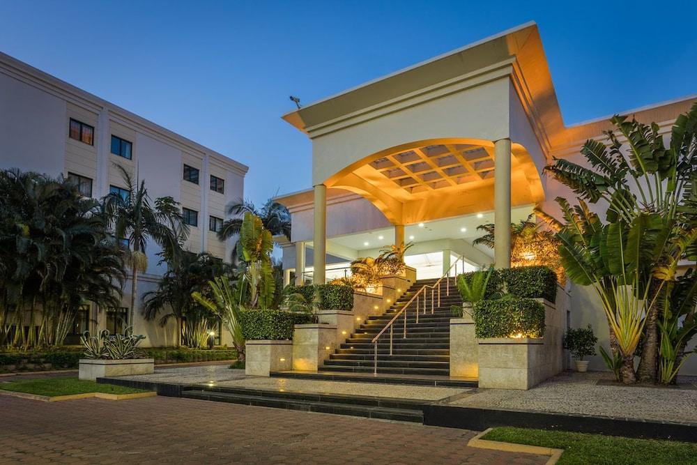 HOTEL VIP GRAND MAPUTO — 1