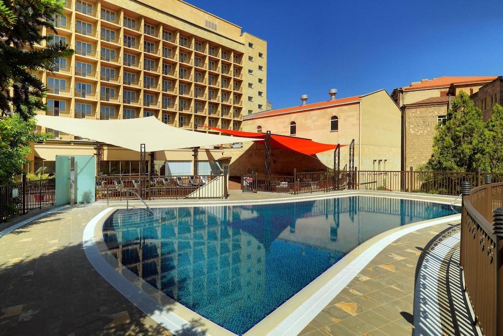 ARMENIA MARRIOTT HOTEL YEREVAN — 4