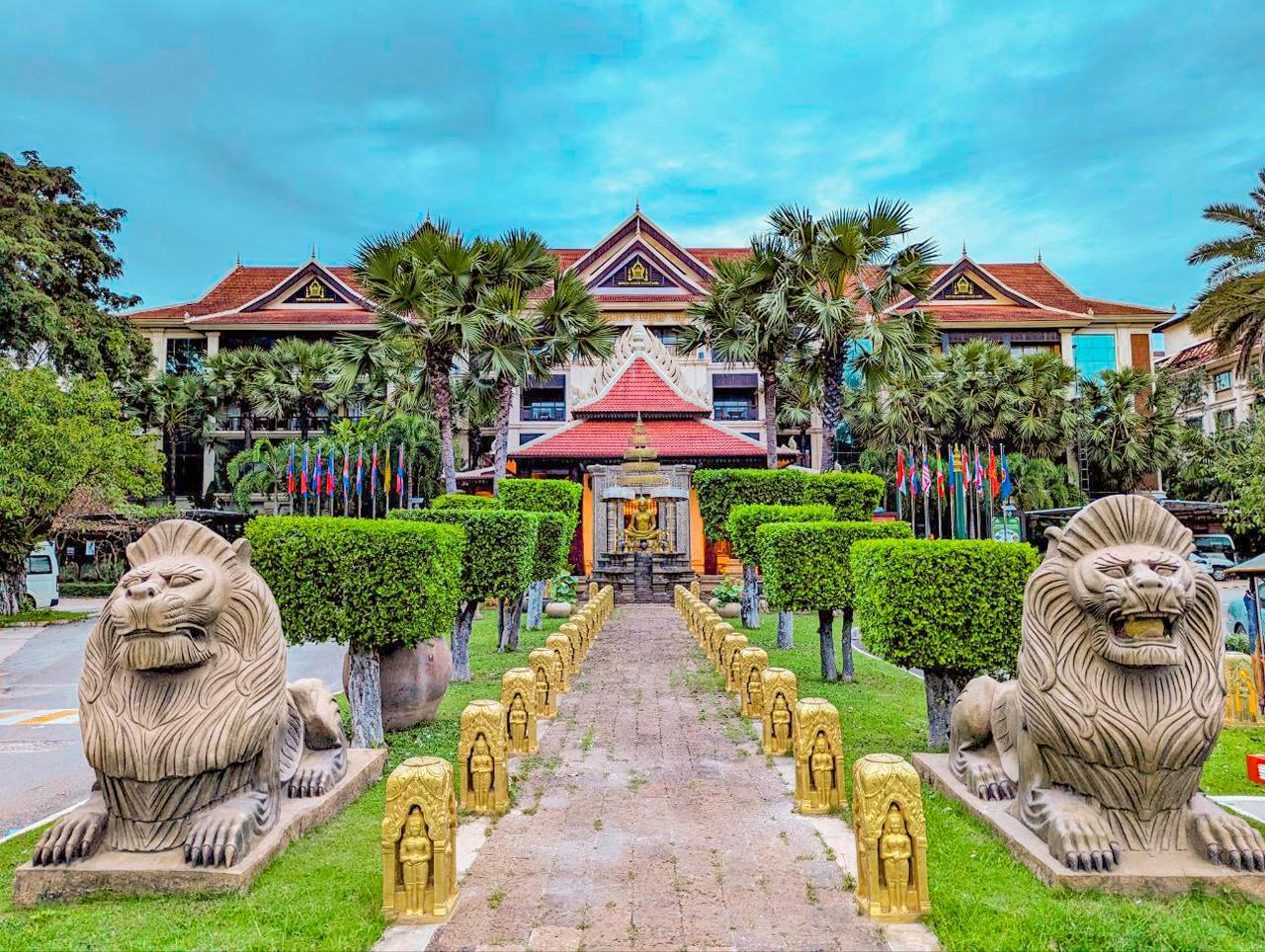 Empress Angkor Resort & Spa — 1