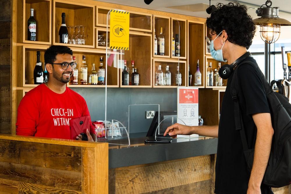 Ibis Leicester City — 1