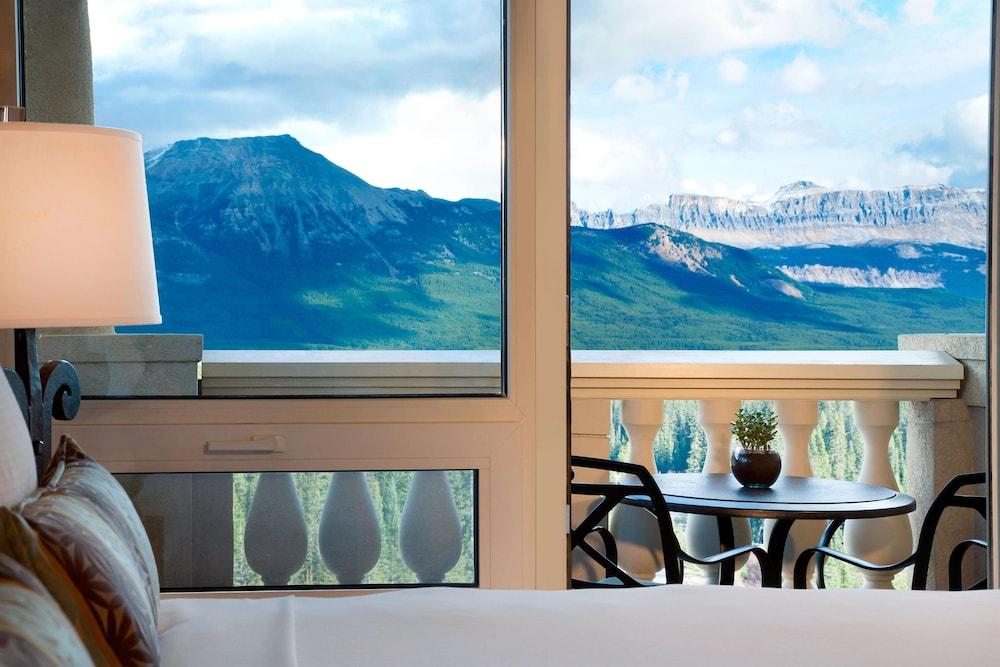 Fairmont Chateau Lake Louise — 1
