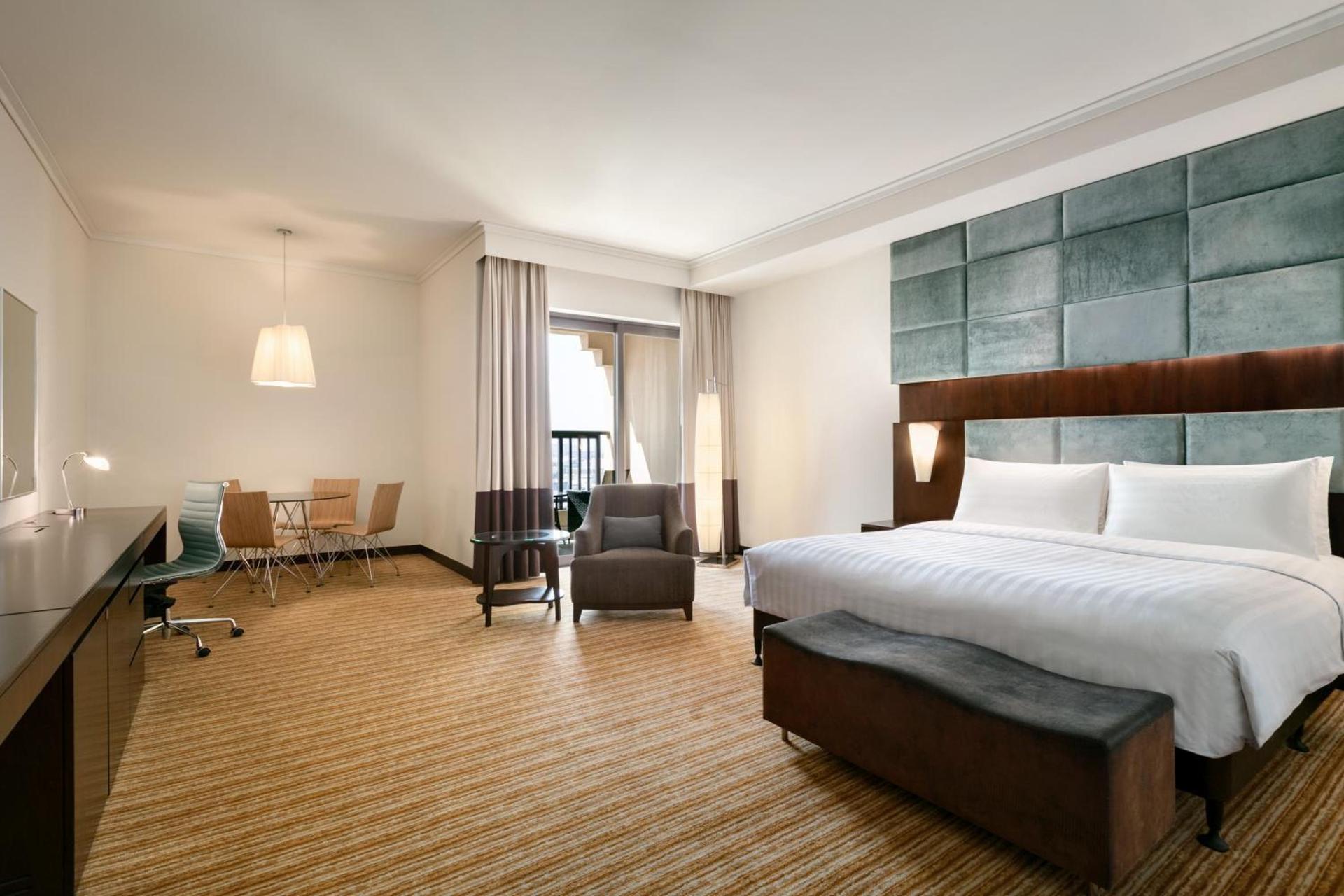 Traders Hotel Qaryat Al Beri — 10