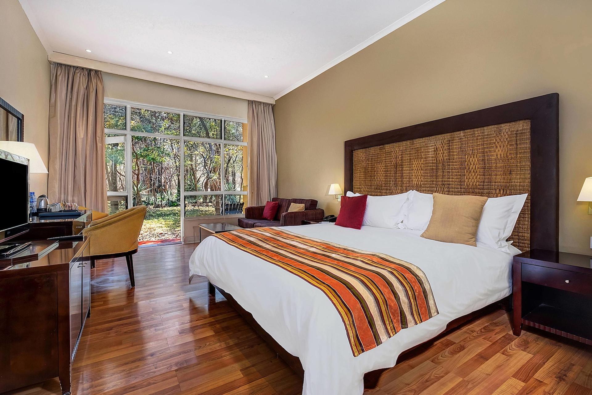 Protea Hotel by Marriott Lusaka Safari Lodge — 5