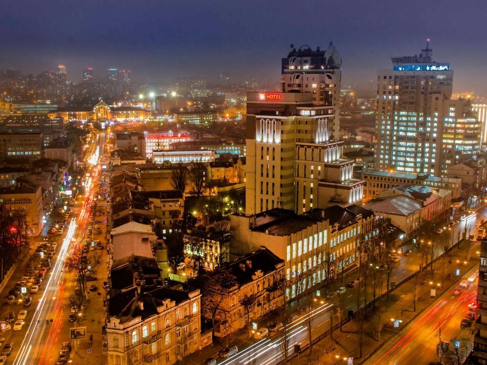 Ibis Kiev City Center — 1