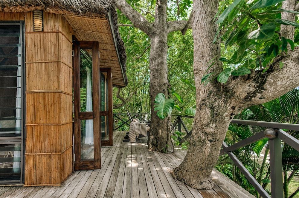 MATANGI PRIVATE ISLAND RESORT — 1