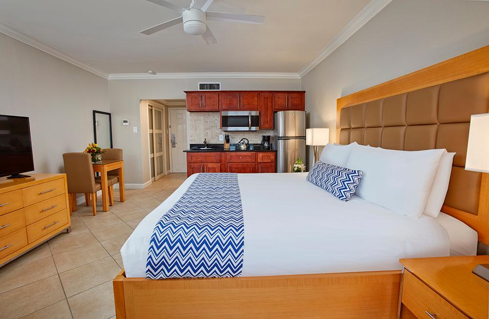 Divi Little Bay Beach Resort — 1