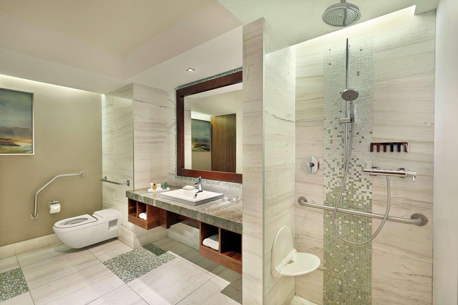 HILTON WINDHOEK 144836 — 1