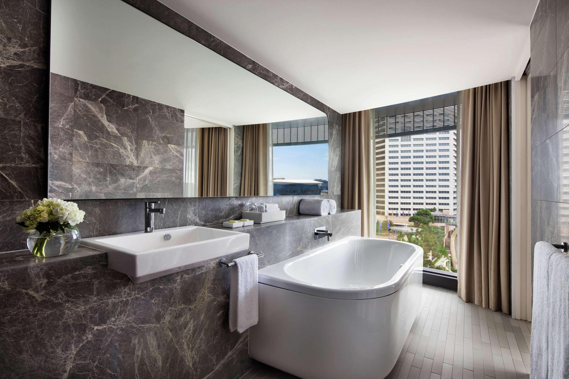 HYATT REGENCY SYDNEY — 10