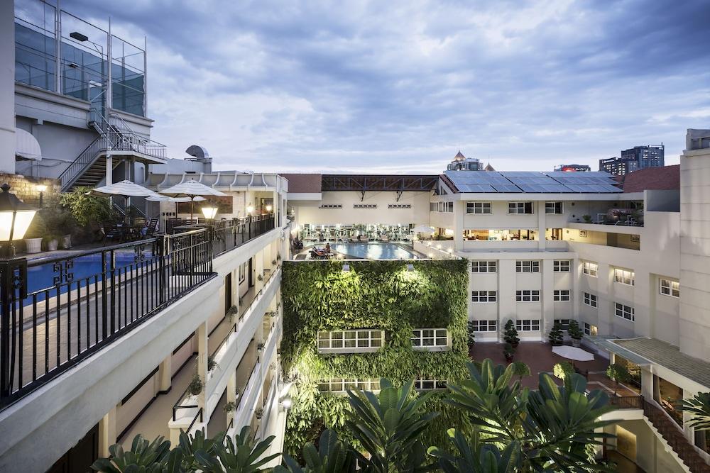 Rex Hotel Saigon — 3