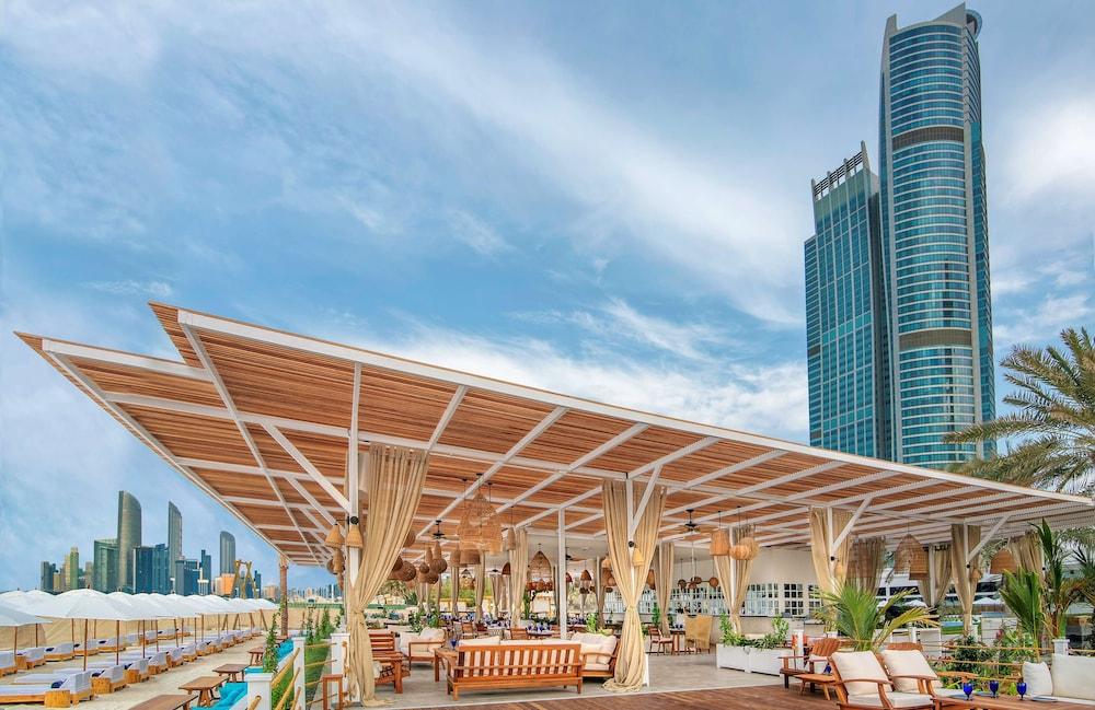 Radisson Blu Hotel and Resort Abu Dhabi Corniche — 6