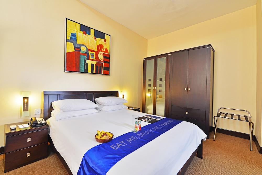 Protea Hotel By Marriott Kampala — 5