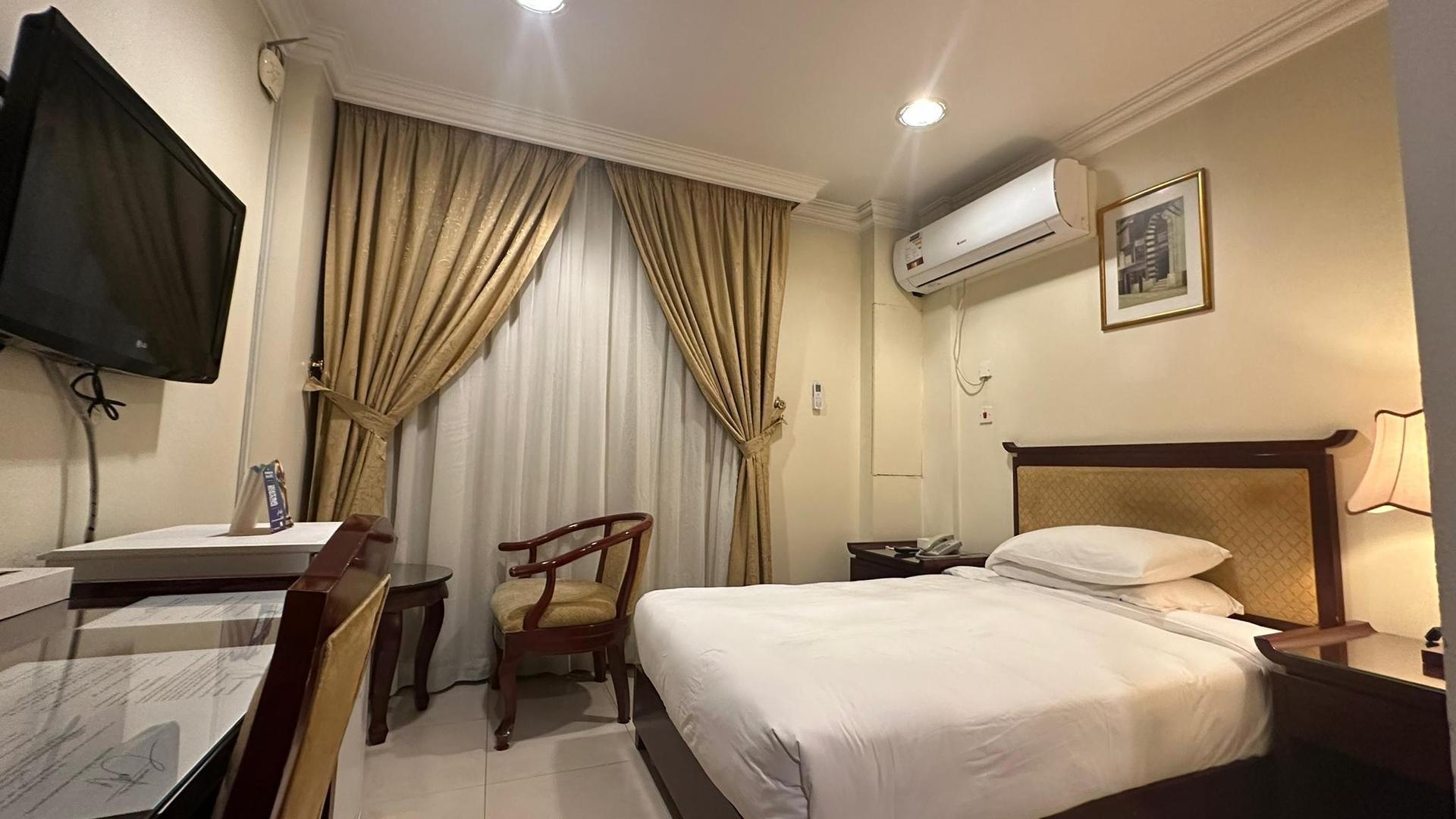 Al Muntazah Plaza Hotel — 10