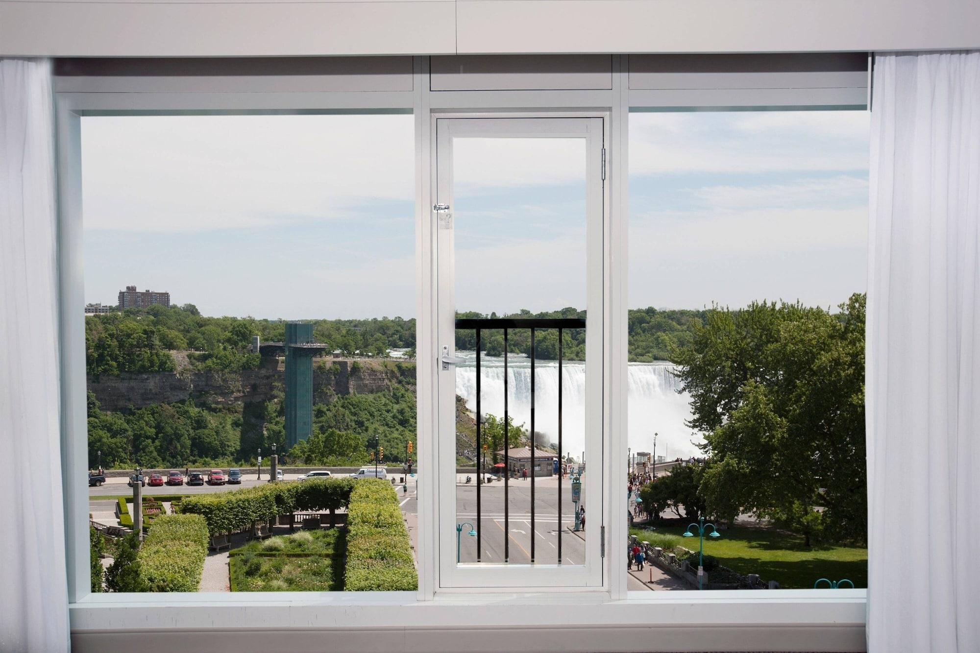Sheraton Fallsview Hotel — 3