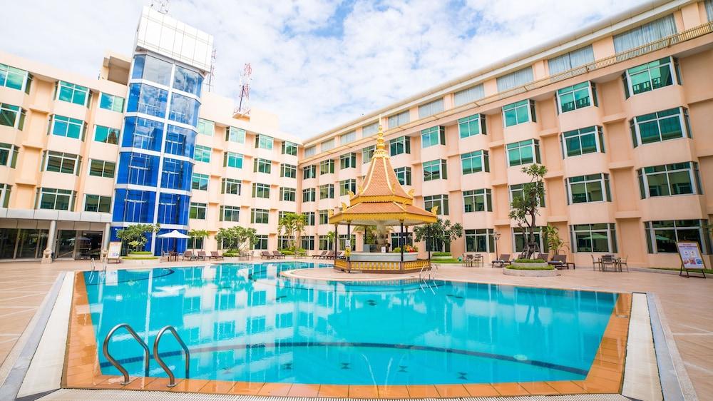 PHNOM PENH HOTEL — 1