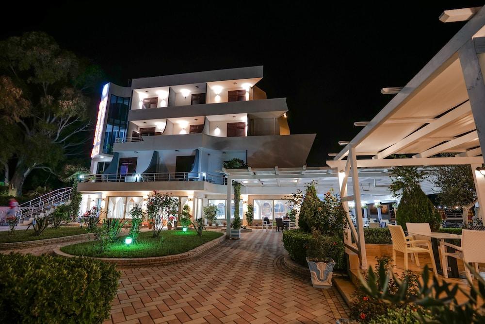 Grand Hotel Aita 998355 — 1
