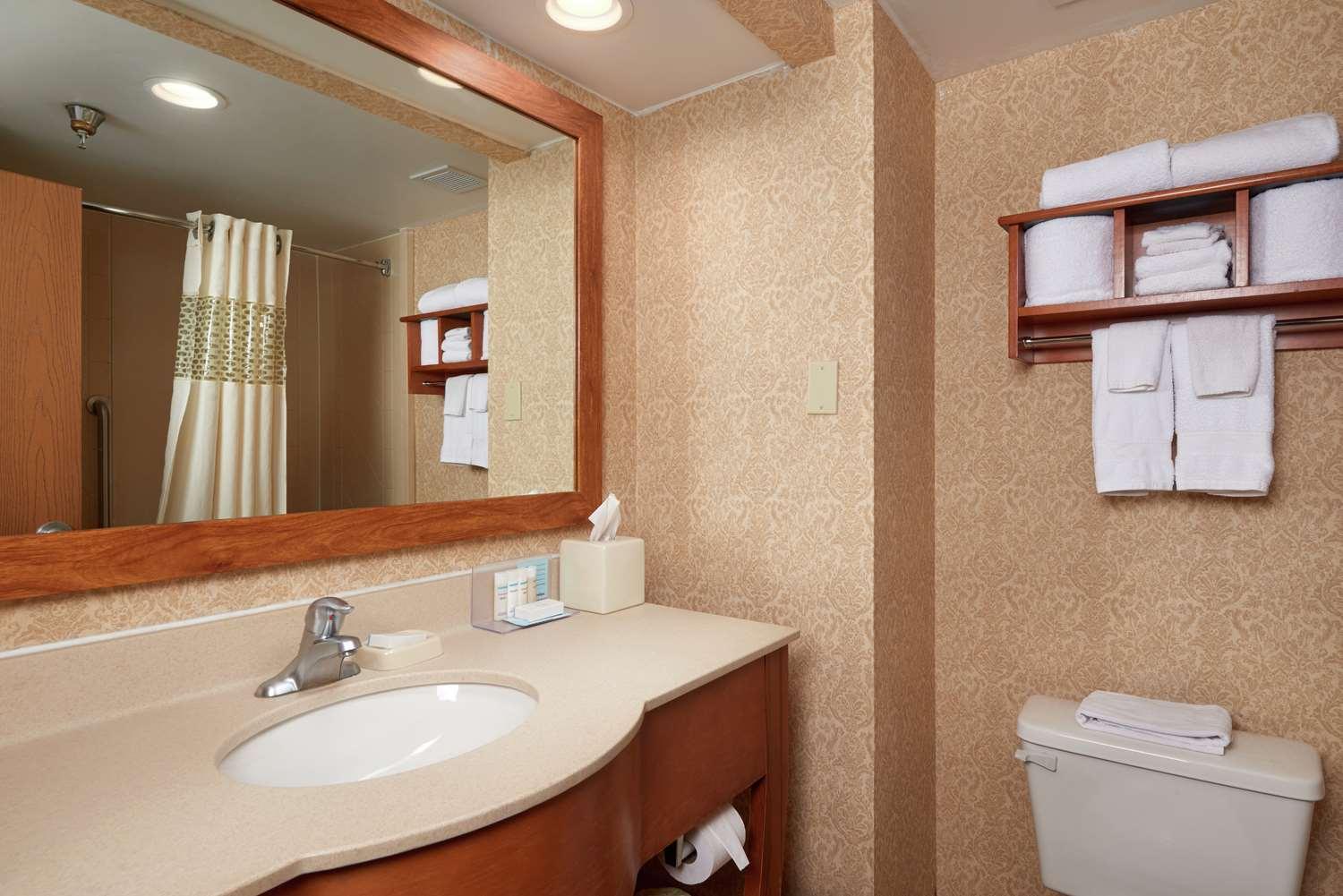 Hampton Inn Franklin — 1