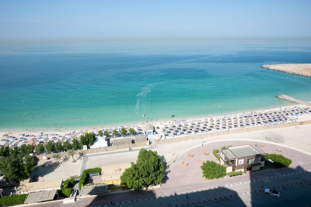 Ramada by Wyndham Beach Hotel Ajman — 1