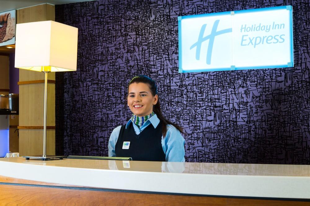 Holiday Inn Express Glasgow City Centre Riverside — 8