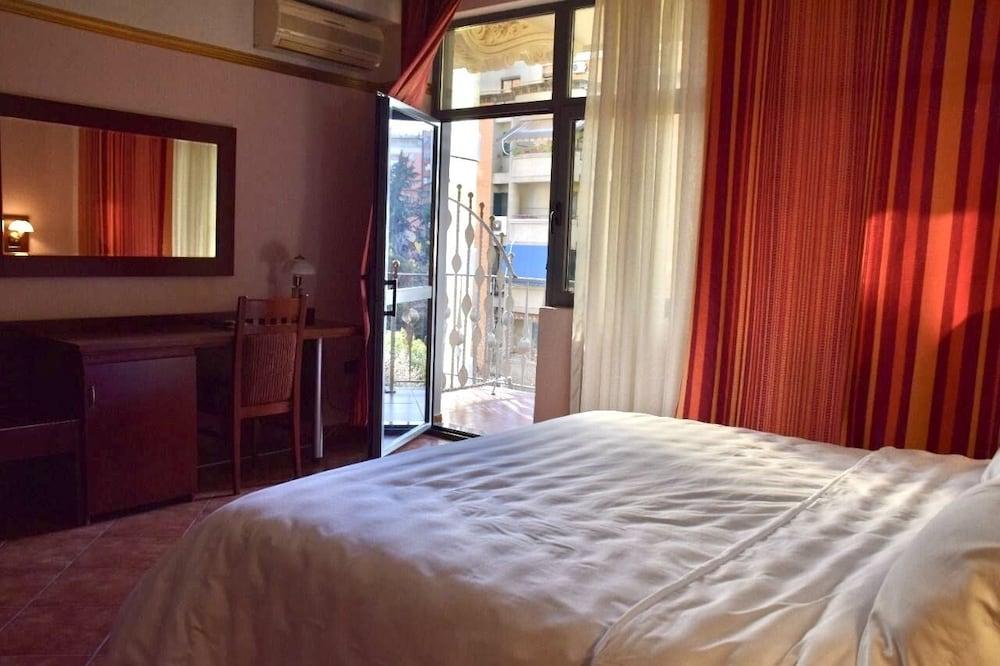 ELYSEE HOTEL — 5