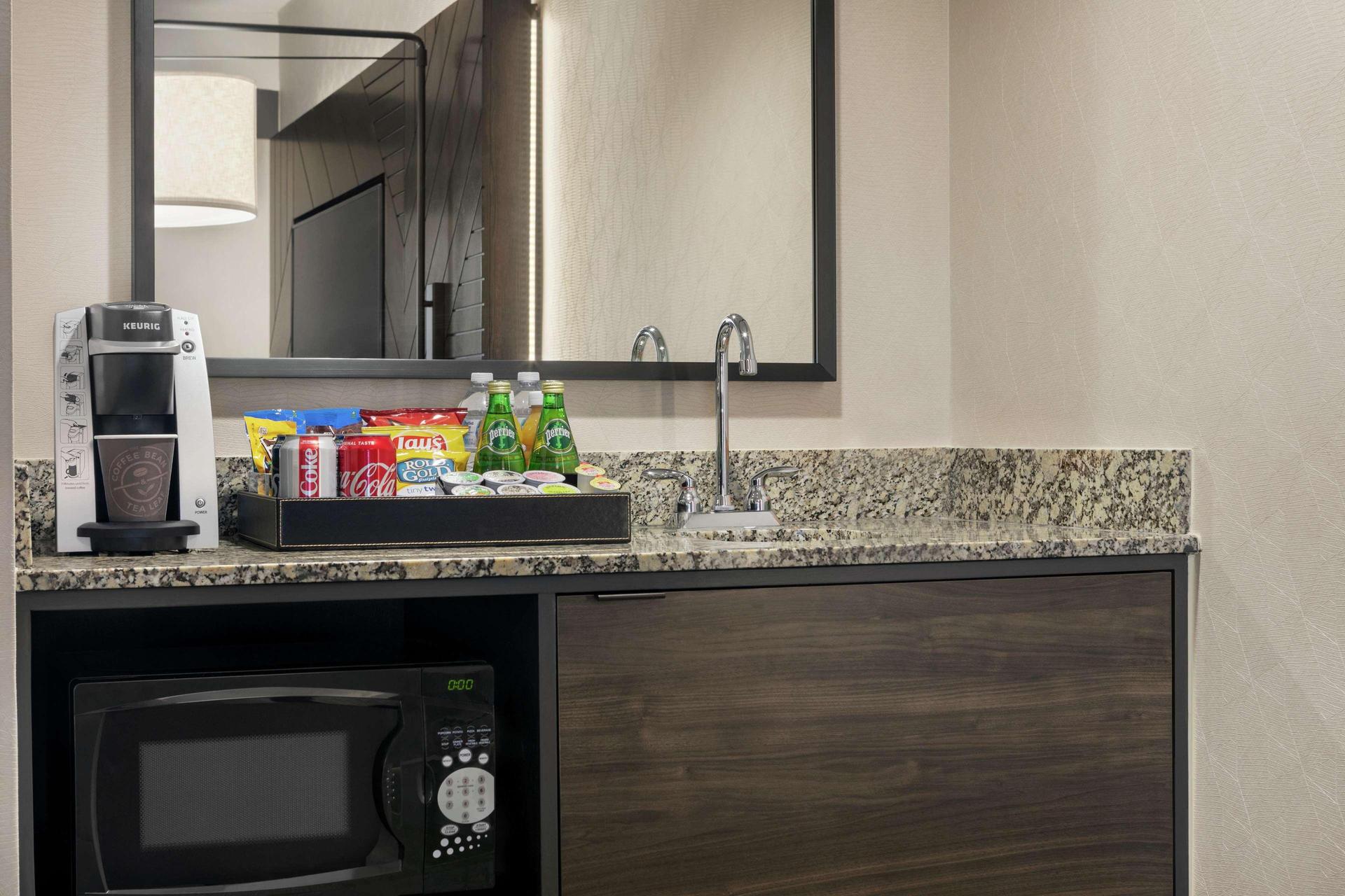 Embassy Suites By Hilton Los Angeles Downey — 8