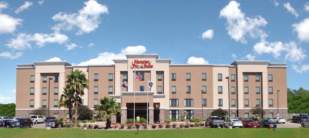Hampton Inn & Suites Bay City, TX — 6