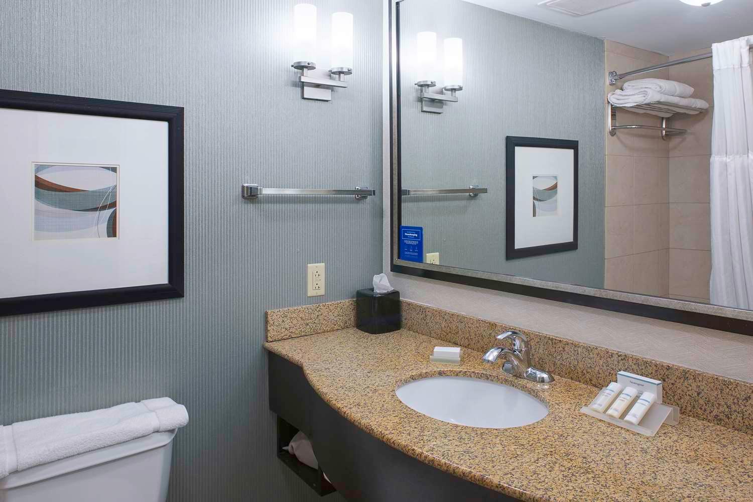 HILTON GARDEN INN JONESBORO — 4