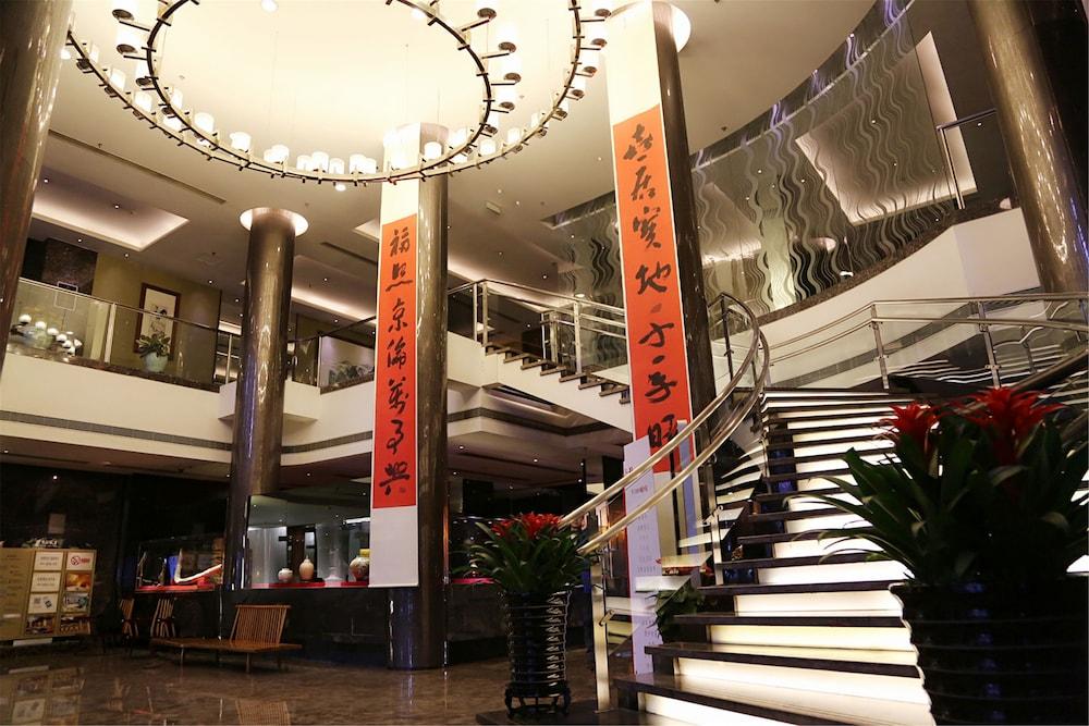 Beijing JingLun Hotel — 1