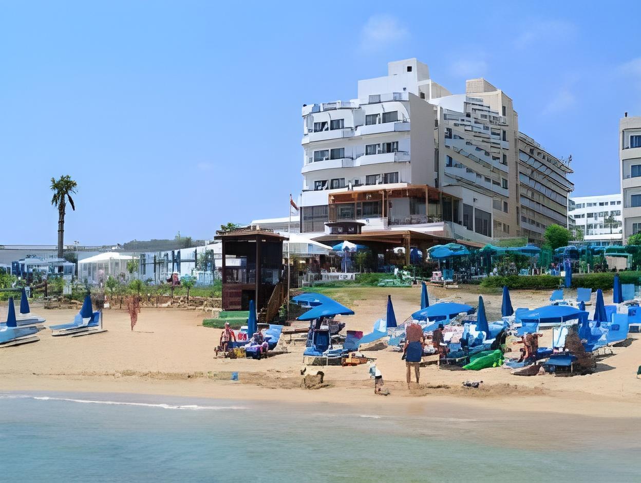 Silver Sands Beach Hotel — 4
