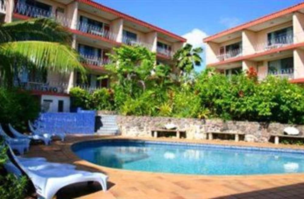 CAPRICORN APARTMENT HOTEL — 1