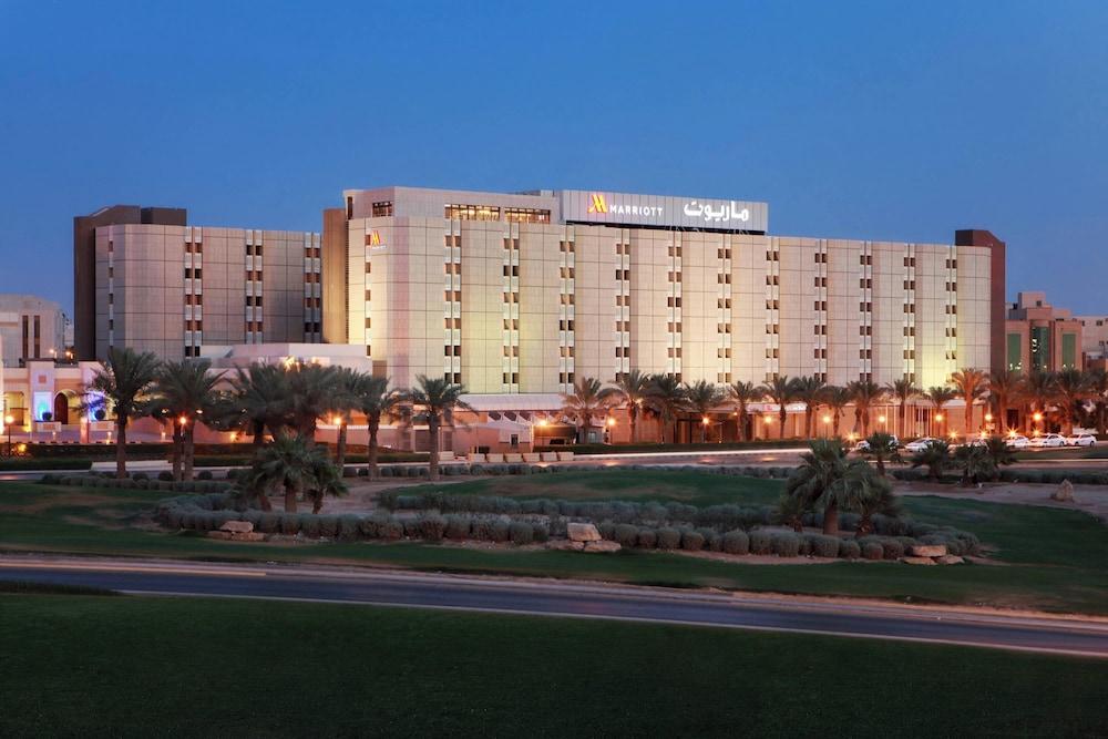 Marriott Riyadh — 4