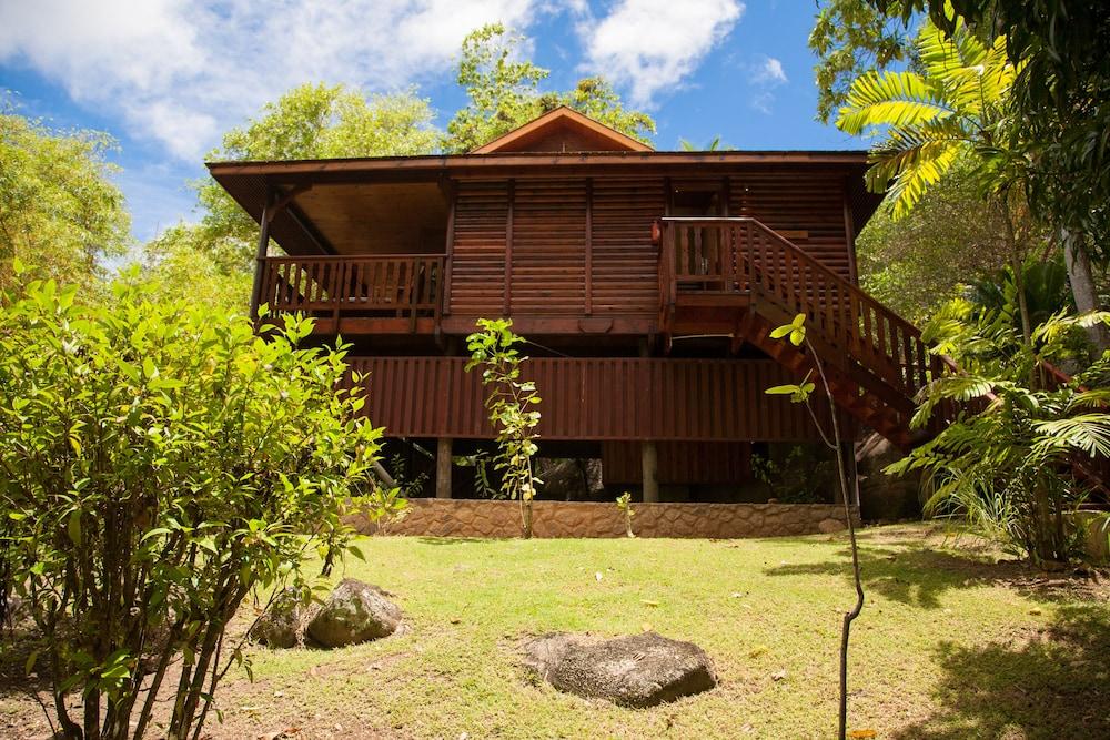 Cerf Island Resort — 1