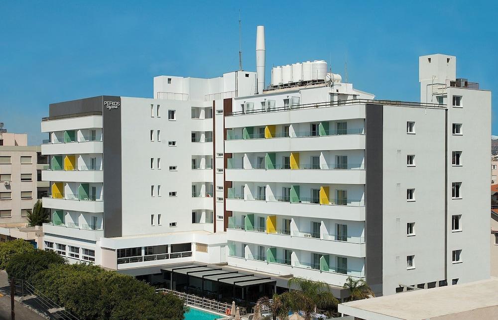 Pefkos City Hotel — 1