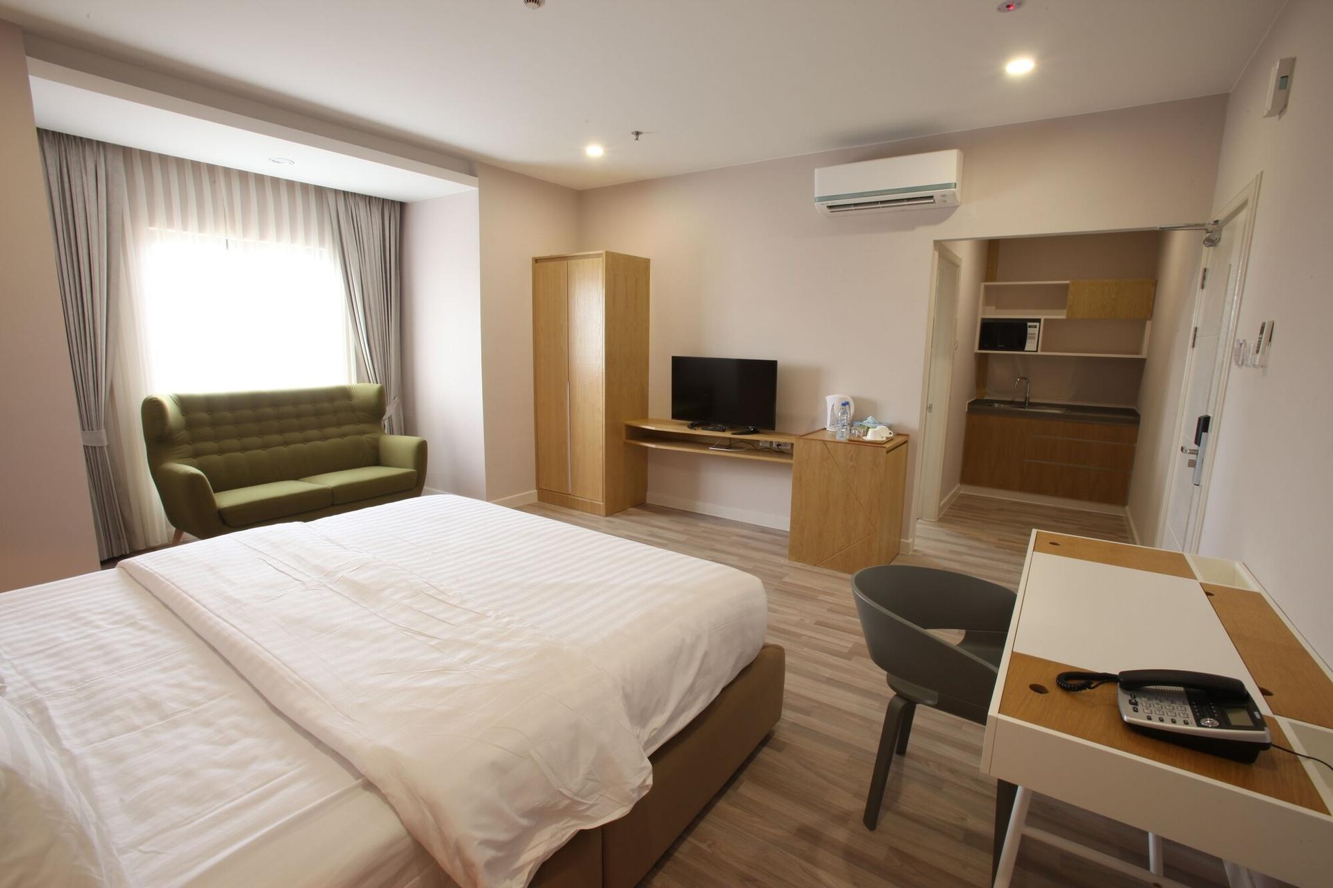 D'ANGGEREK SERVICE APARTMENT — 10